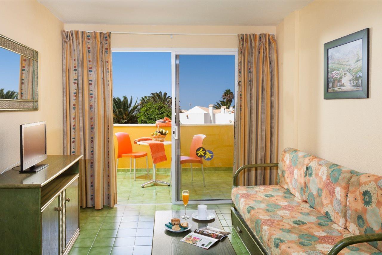 Caleta Garden Aparthotel Caleta De Fuste Bagian luar foto