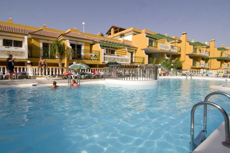 Caleta Garden Aparthotel Caleta De Fuste Bagian luar foto