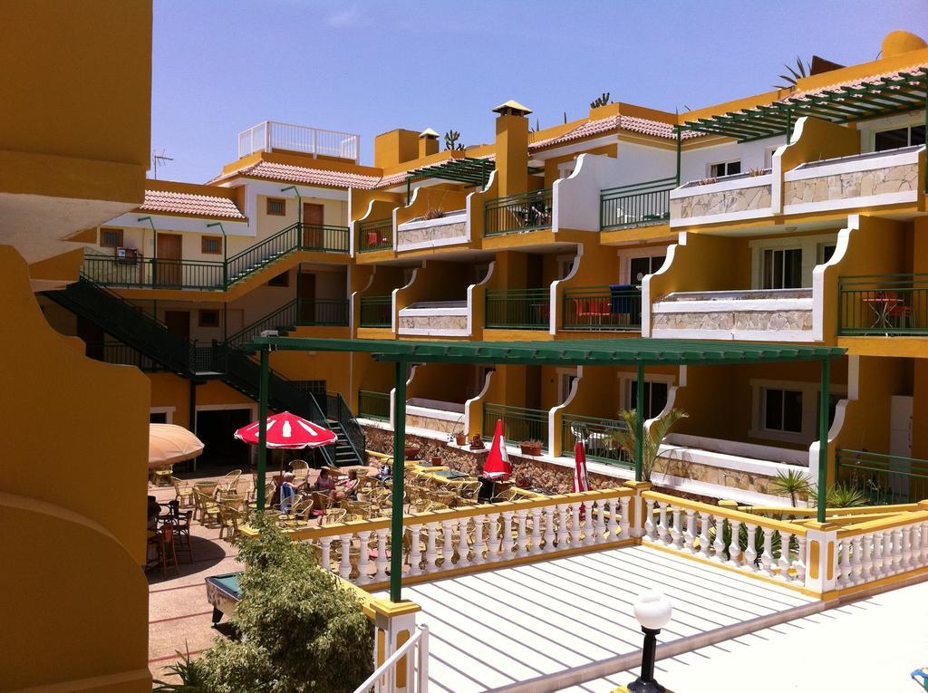 Caleta Garden Aparthotel Caleta De Fuste Bagian luar foto